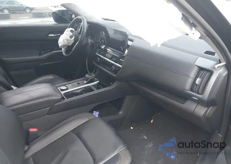 2024 Nissan Pathfinder Sl 4Wd z USA, uszkodzony, nr VIN 5N1DR3CD0RC286821